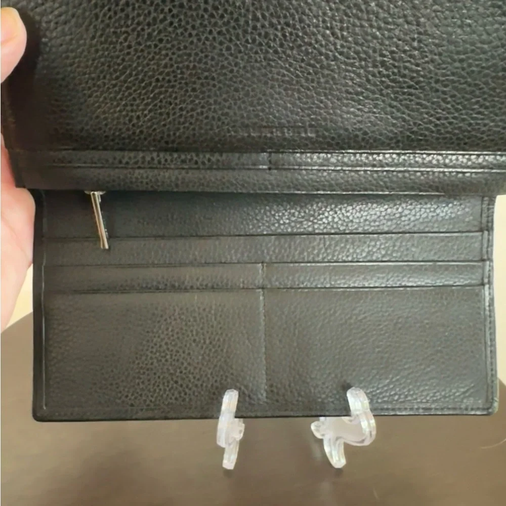 Burberry Novacheck Bifold Wallet – Black Leather – EUC Authentic	- Unisex